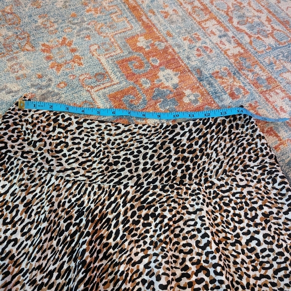 White House Black Market Womens 8 Leopard Skirt A-line Layered Hem Side Zip 163B - Picture 8 of 10